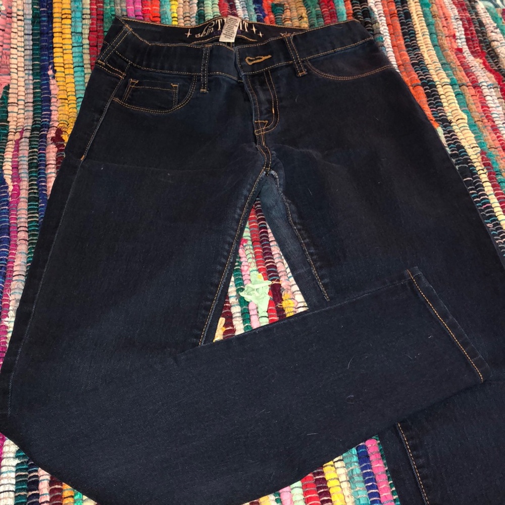 Dark wash skinny jeans size 6